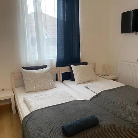 Budapest Airport-vecses Trainstation K7 Apartment Vecses